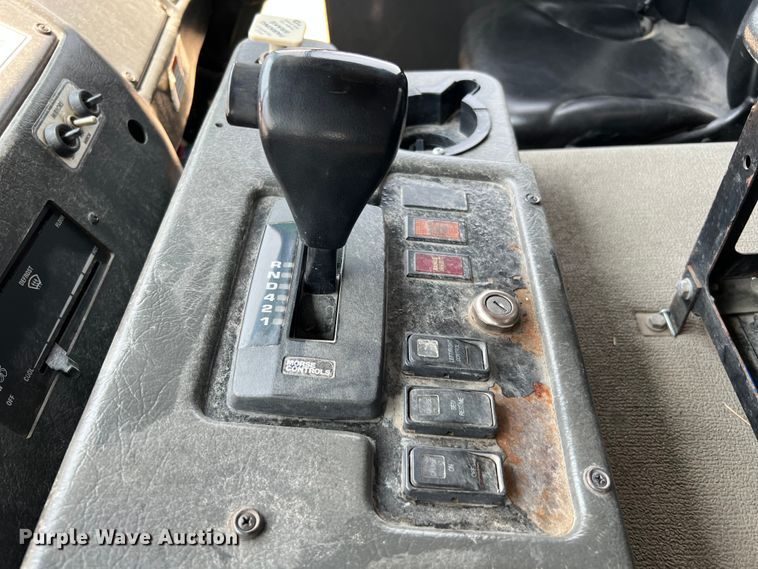 image for item DQ2112 2011 Crane Carrier  street sweeper truck