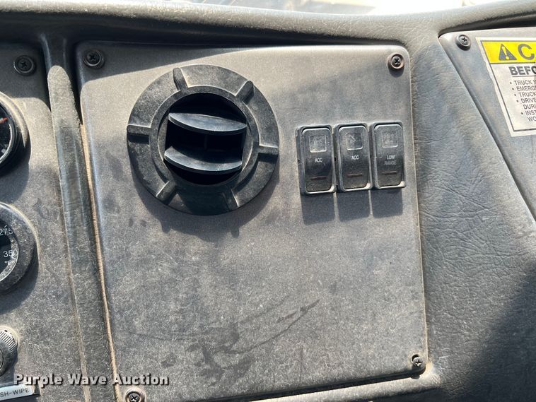 image for item DQ2112 2011 Crane Carrier  street sweeper truck