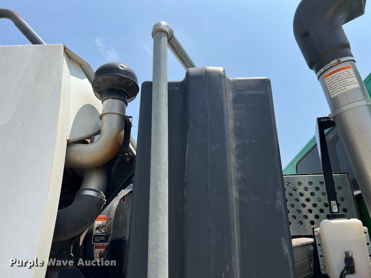 image for item DQ2112 2011 Crane Carrier  street sweeper truck