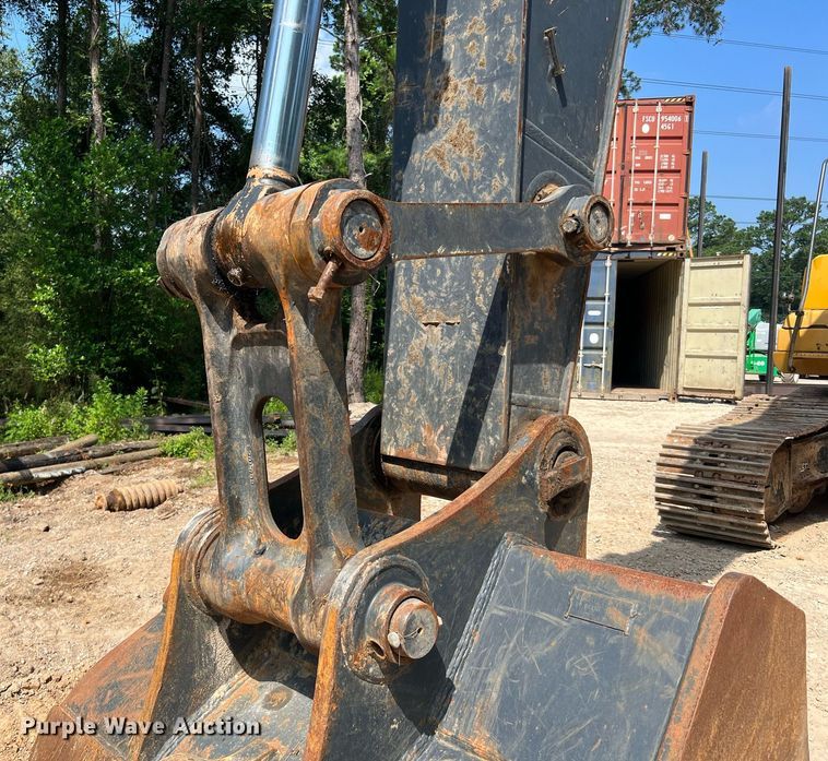 image for item DQ2113 2014 John Deere 350G LC  excavator