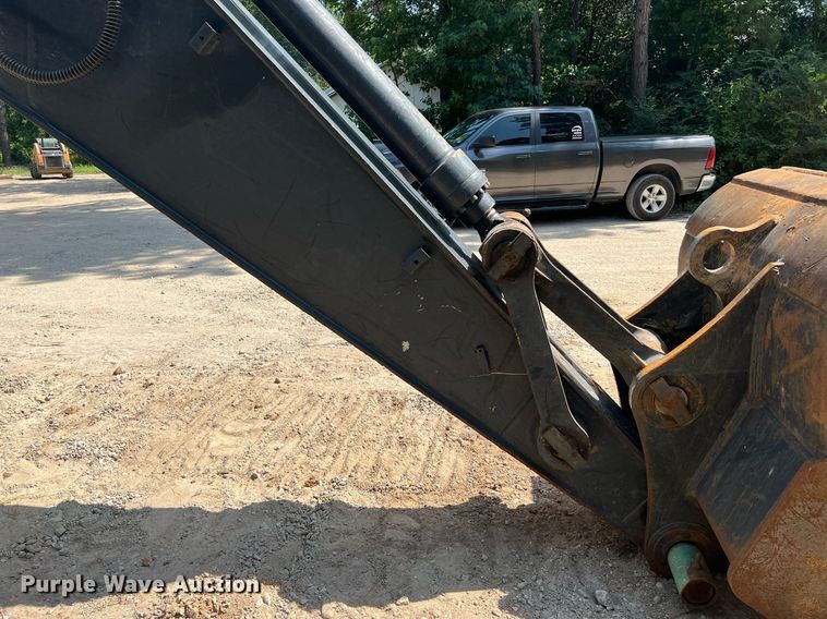 image for item DQ2113 2014 John Deere 350G LC  excavator