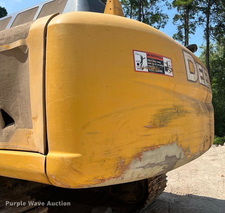 image for item DQ2113 2014 John Deere 350G LC  excavator