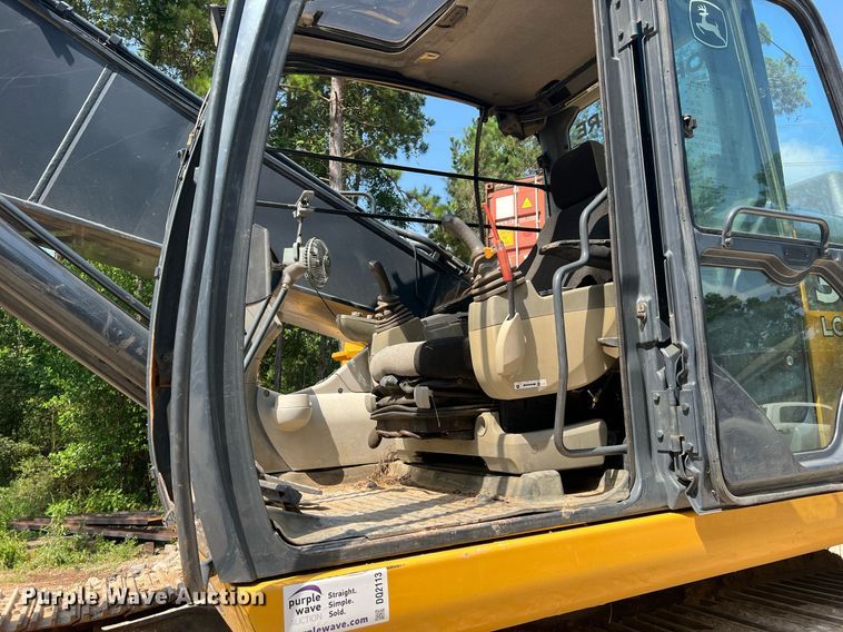 image for item DQ2113 2014 John Deere 350G LC  excavator