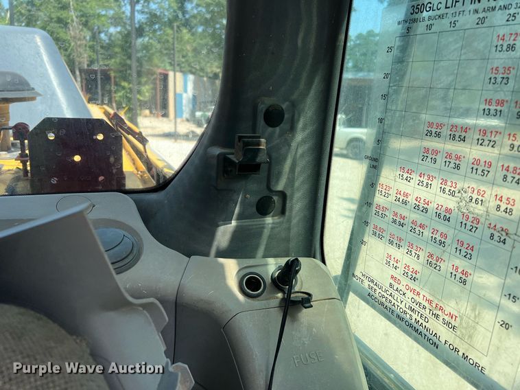 image for item DQ2113 2014 John Deere 350G LC  excavator