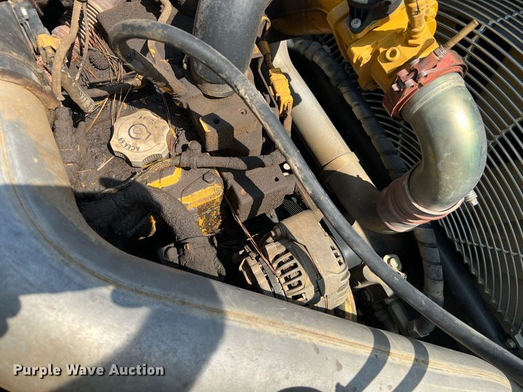 image for item DQ2113 2014 John Deere 350G LC  excavator