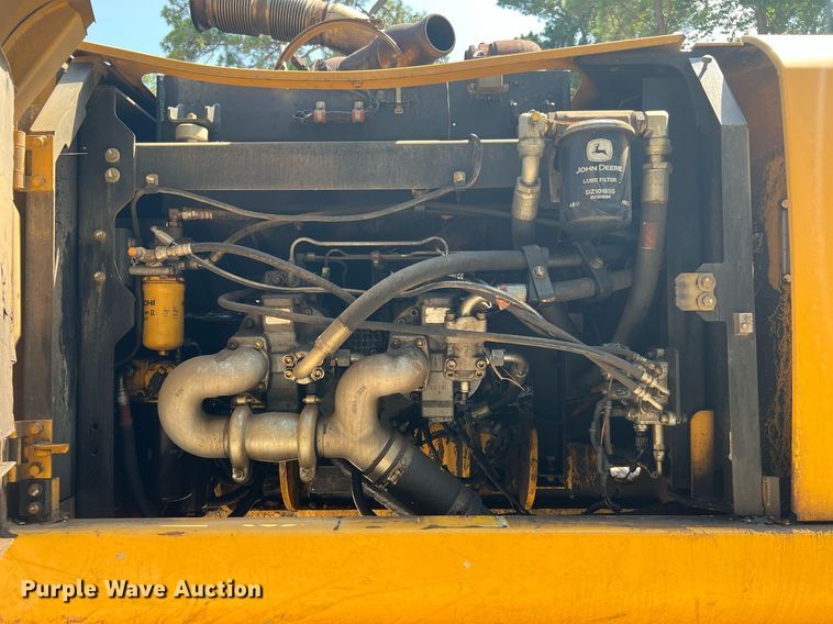 image for item DQ2113 2014 John Deere 350G LC  excavator