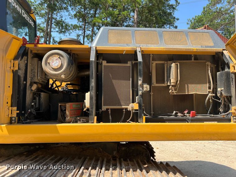 image for item DQ2113 2014 John Deere 350G LC  excavator