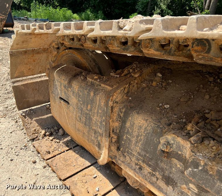 image for item DQ2113 2014 John Deere 350G LC  excavator