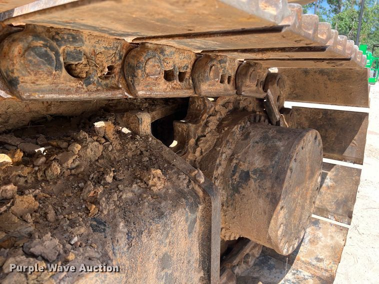 image for item DQ2113 2014 John Deere 350G LC  excavator