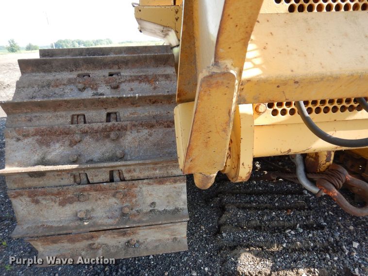 image for item DQ7330 1987 Dresser TD-20G  cable plow