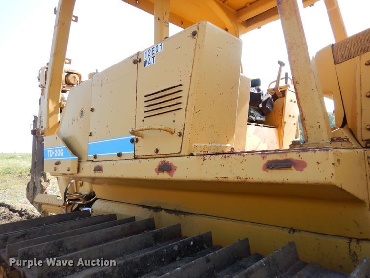 image for item DQ7330 1987 Dresser TD-20G  cable plow