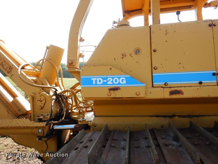 image for item DQ7330 1987 Dresser TD-20G  cable plow