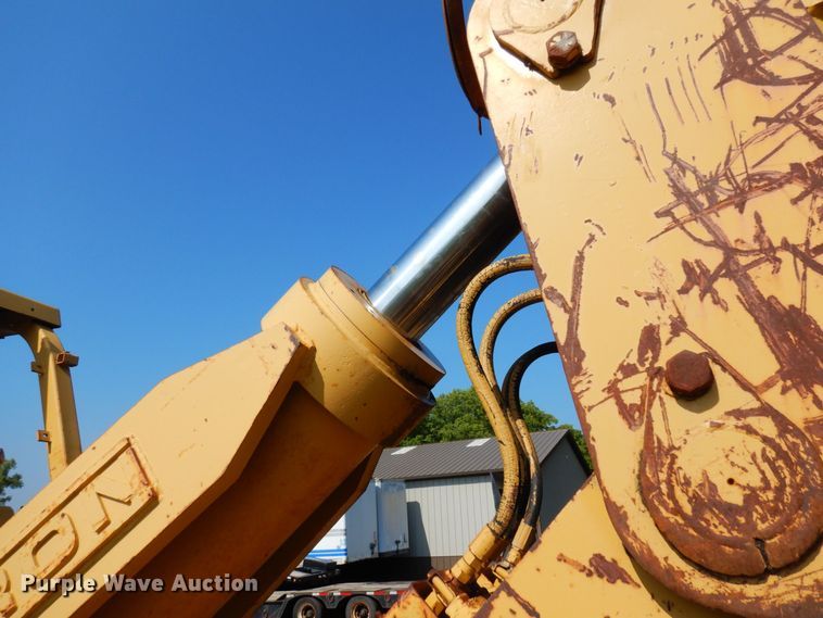 image for item DQ7330 1987 Dresser TD-20G  cable plow