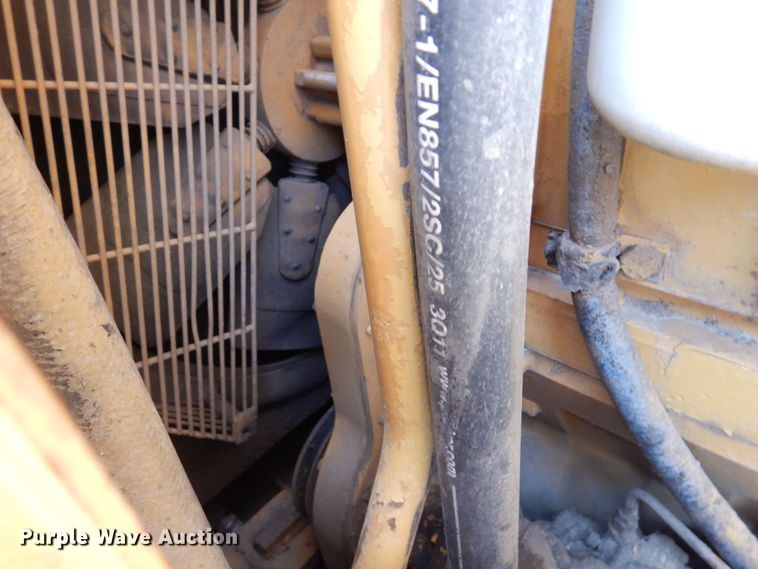 image for item DQ7330 1987 Dresser TD-20G  cable plow