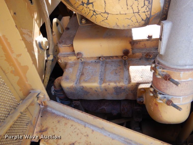 image for item DQ7330 1987 Dresser TD-20G  cable plow