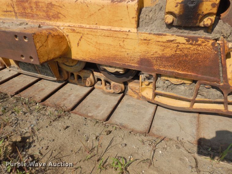 image for item DQ7330 1987 Dresser TD-20G  cable plow