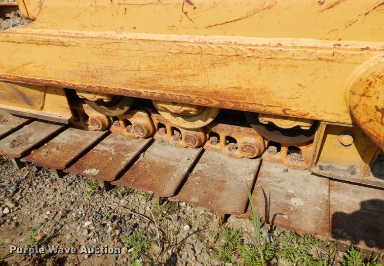 image for item DQ7330 1987 Dresser TD-20G  cable plow