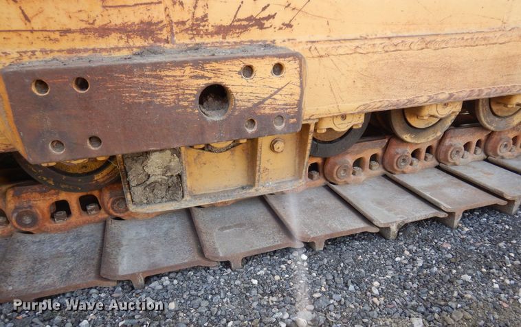 image for item DQ7330 1987 Dresser TD-20G  cable plow