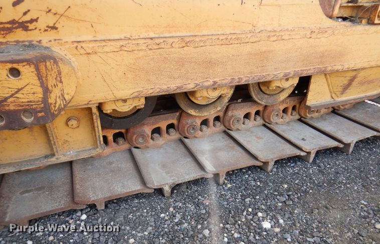 image for item DQ7330 1987 Dresser TD-20G  cable plow