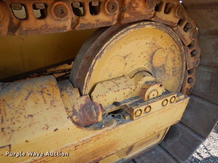 image for item DQ7330 1987 Dresser TD-20G  cable plow