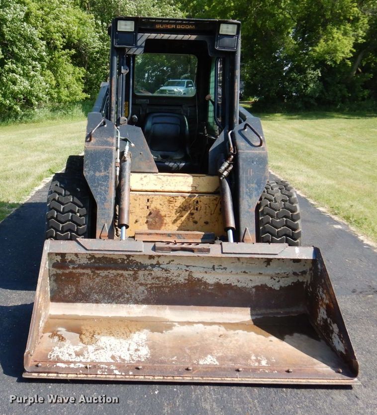 image for item DQ7331 1997 New Holland LX885 Turbo  skid steer loader