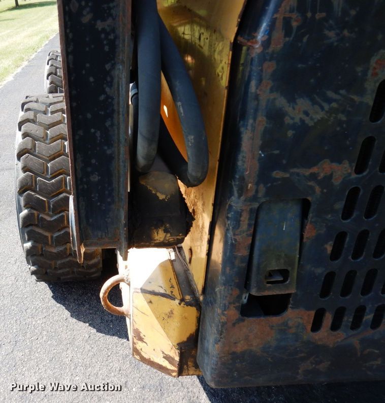 image for item DQ7331 1997 New Holland LX885 Turbo  skid steer loader