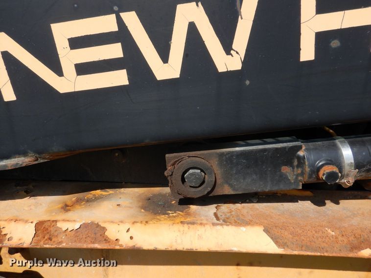 image for item DQ7331 1997 New Holland LX885 Turbo  skid steer loader