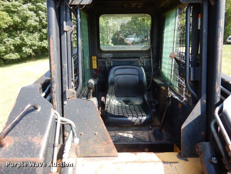 image for item DQ7331 1997 New Holland LX885 Turbo  skid steer loader