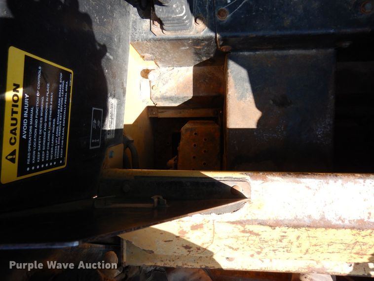 image for item DQ7331 1997 New Holland LX885 Turbo  skid steer loader