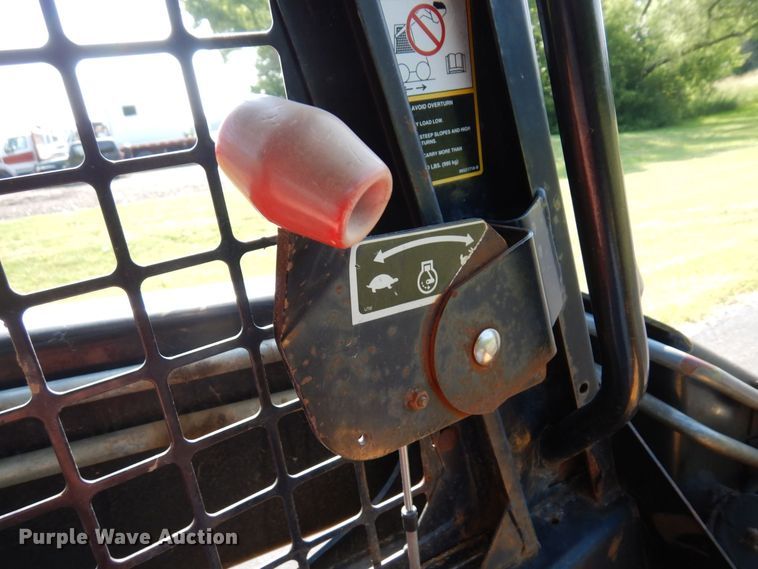 image for item DQ7331 1997 New Holland LX885 Turbo  skid steer loader