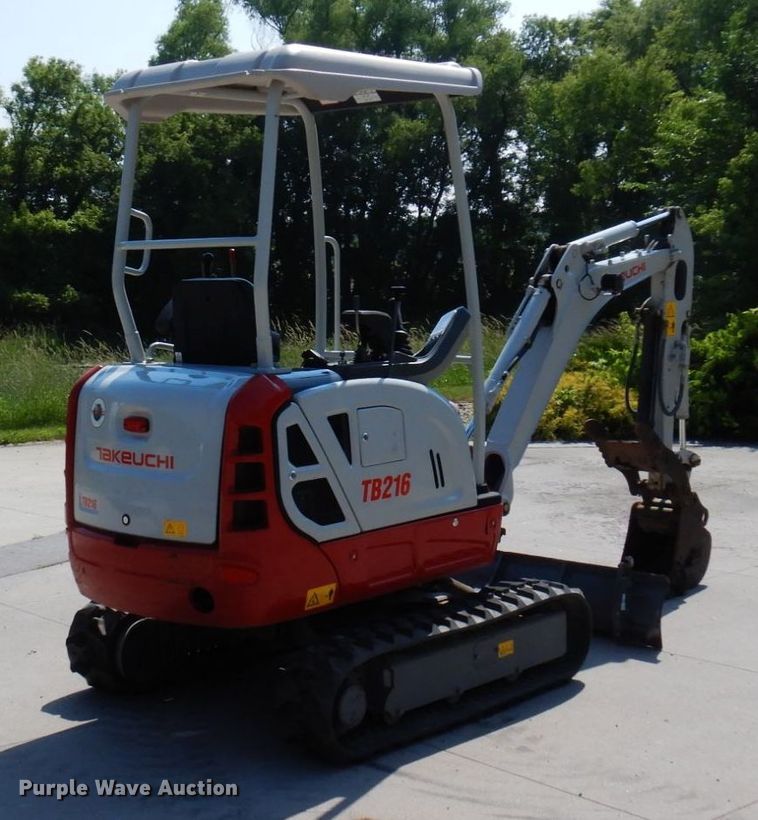 image for item DQ7332 2019 Takeuchi TB216  mini excavator