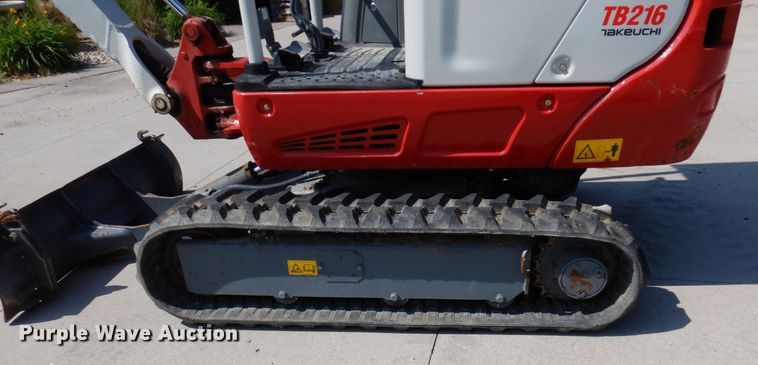 image for item DQ7332 2019 Takeuchi TB216  mini excavator