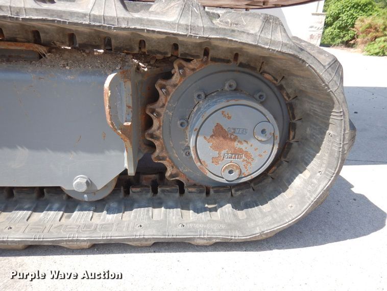 image for item DQ7332 2019 Takeuchi TB216  mini excavator