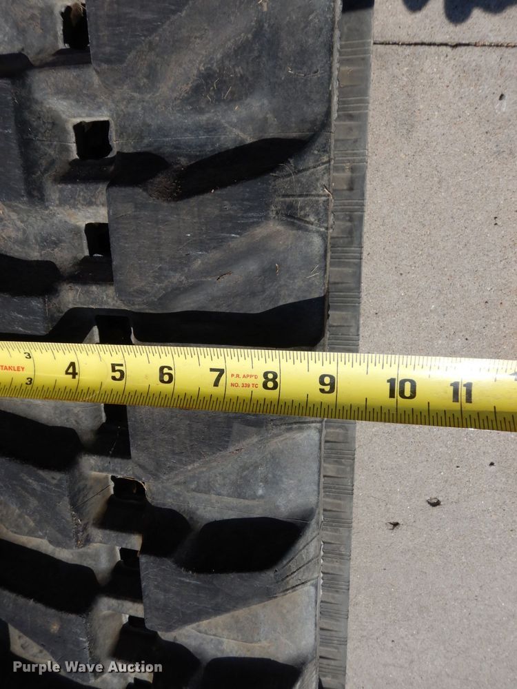 image for item DQ7332 2019 Takeuchi TB216  mini excavator