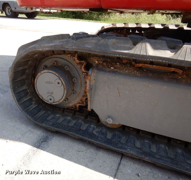 image for item DQ7332 2019 Takeuchi TB216  mini excavator