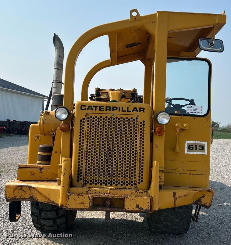 image for item DR4729 1976 Caterpillar 613  elevating scraper