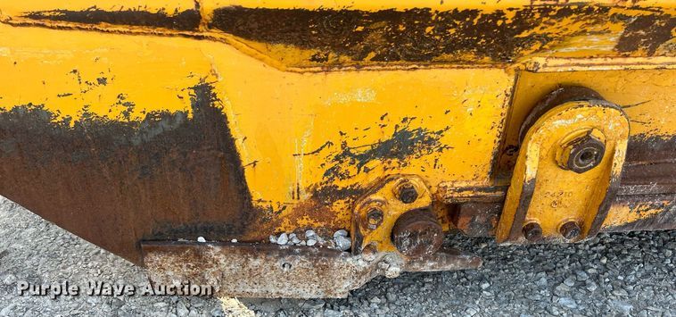 image for item DR4729 1976 Caterpillar 613  elevating scraper