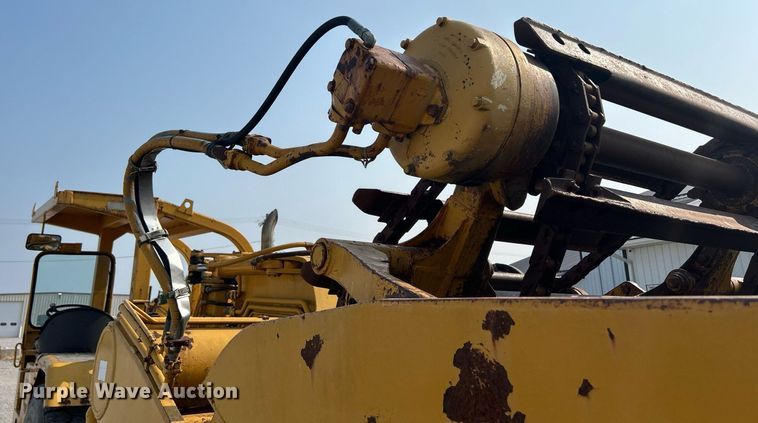 image for item DR4729 1976 Caterpillar 613  elevating scraper
