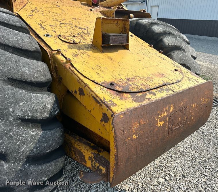 image for item DR4729 1976 Caterpillar 613  elevating scraper