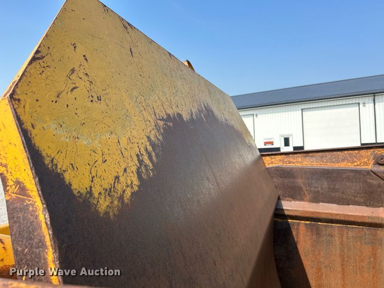 image for item DR4729 1976 Caterpillar 613  elevating scraper