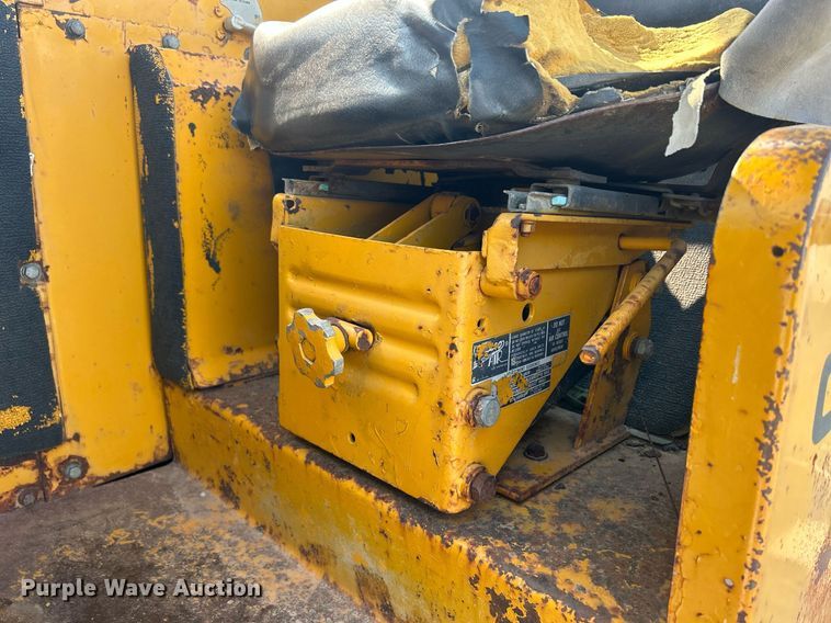 image for item DR4729 1976 Caterpillar 613  elevating scraper