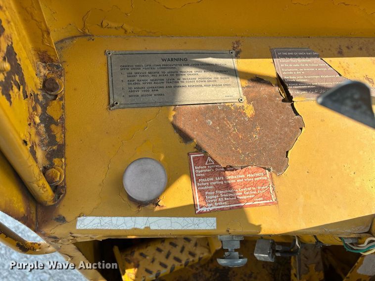 image for item DR4729 1976 Caterpillar 613  elevating scraper