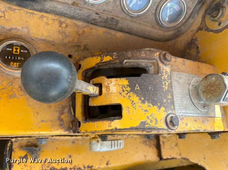 image for item DR4729 1976 Caterpillar 613  elevating scraper