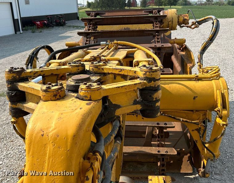 image for item DR4729 1976 Caterpillar 613  elevating scraper