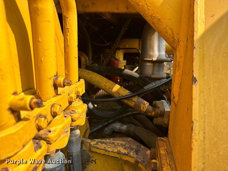 image for item DR4729 1976 Caterpillar 613  elevating scraper