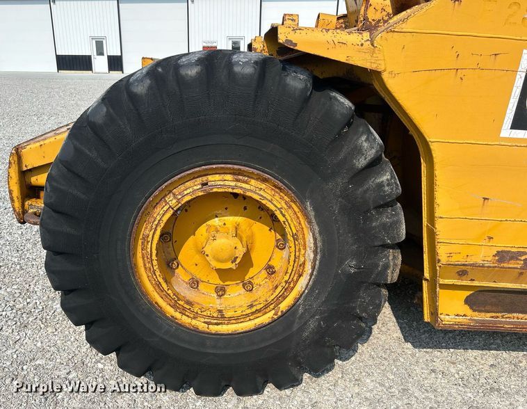 image for item DR4729 1976 Caterpillar 613  elevating scraper
