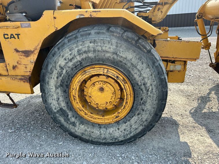 image for item DR4729 1976 Caterpillar 613  elevating scraper