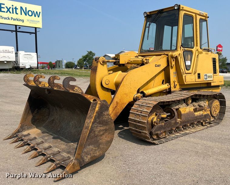 image for item DR4730 1984 Caterpillar 953  track loader