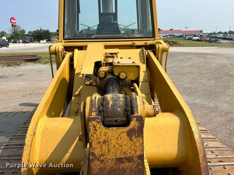 image for item DR4730 1984 Caterpillar 953  track loader