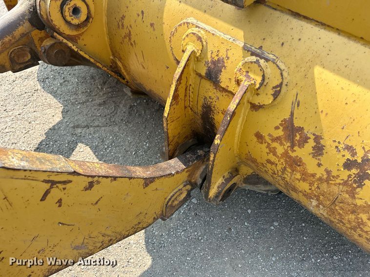 image for item DR4730 1984 Caterpillar 953  track loader